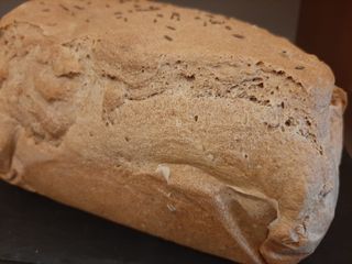 Frisch gebackenes Brot aus Demeter-Mehl
