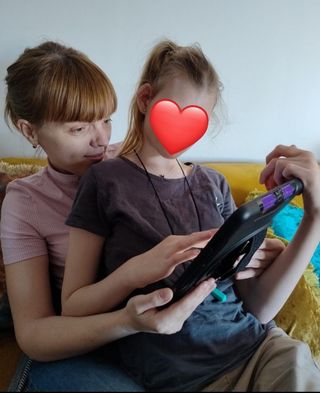 Kinderbetreuung: Suzana mit Kind